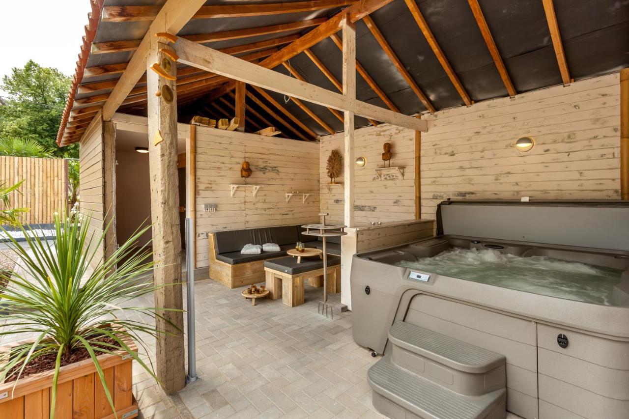 Een Prachtige En Luxueuze Vakantiewoning Dat Is Hof Leskensdaele Geraardsbergen Esterno foto